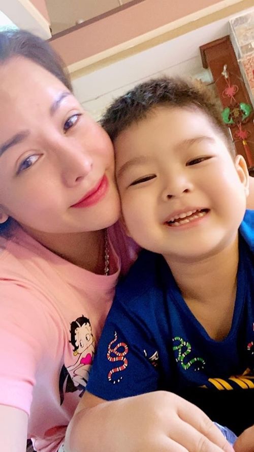 Nhật Kim Anh, Lại Hương Thảo khổ sở vì giành quyền nuôi con