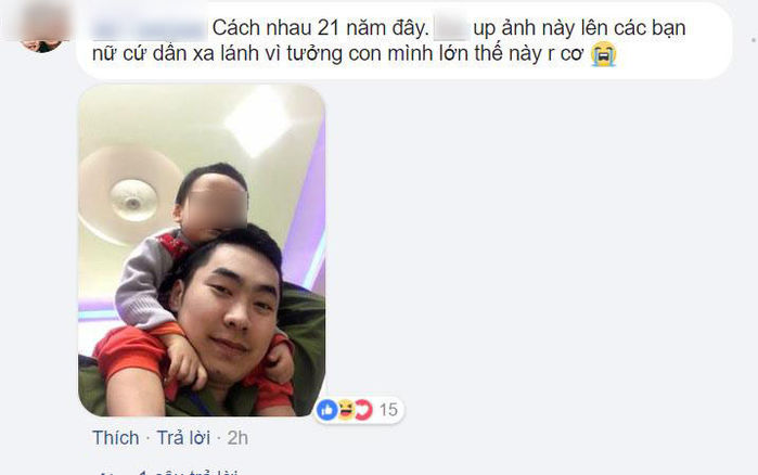 Nỗi niềm người có em kém nhiều tuổi: Cứ đi chung là thành mẹ con