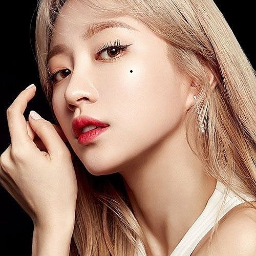 Nốt ruồi cho biết số phận đào hoa, luôn hấp dẫn đàn ông của phụ nữ
