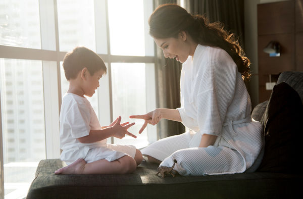 Nhật Kim Anh, Lại Hương Thảo khổ sở vì giành quyền nuôi con