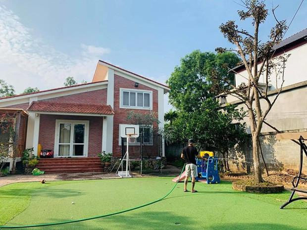 Sao Việt bỏ phố về quê: Nhà vườn 1.300m2 của Hồng Đăng như resort