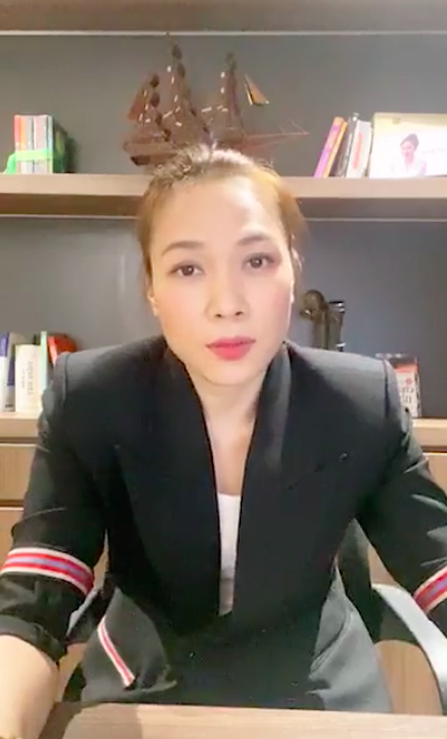 Sao Việt đáp trả tin đồn: Mỹ Tâm cởi áo khoe eo thon, Bảo Thy véo mũi