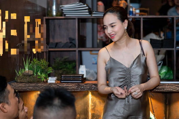 Tái xuất sau chưa đầy 1 tháng sinh con, Đinh Ngọc Diệp chiếm spotlight