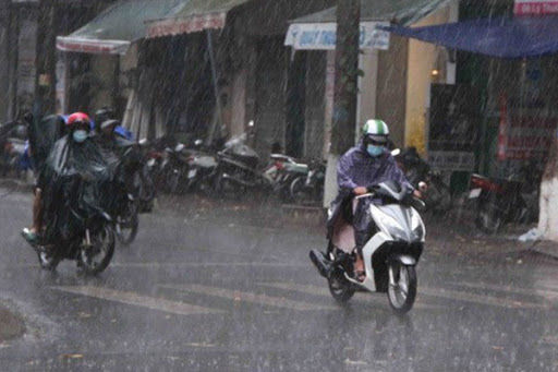 Thời tiết 15/8/2020: Cảnh báo có mưa giông, đề phòng gió giật mạnh