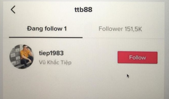 Trịnh Thăng Bình chỉ theo dõi mỗi Vũ Khắc Tiệp trên MXH