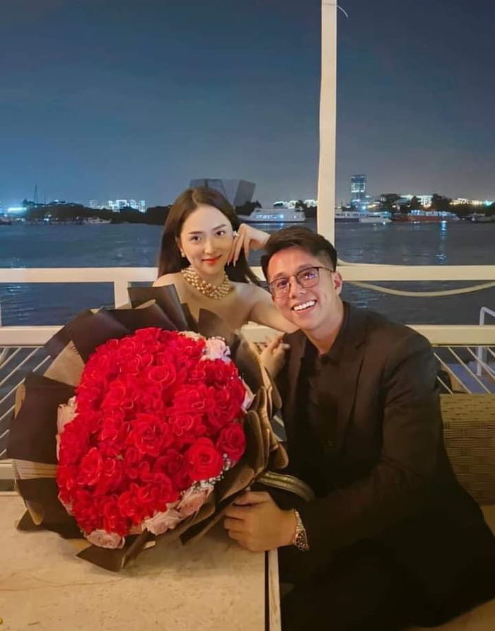 Từ ngày yêu, trang cá nhân của Matt Liu toàn chia sẻ ảnh Hương Giang
