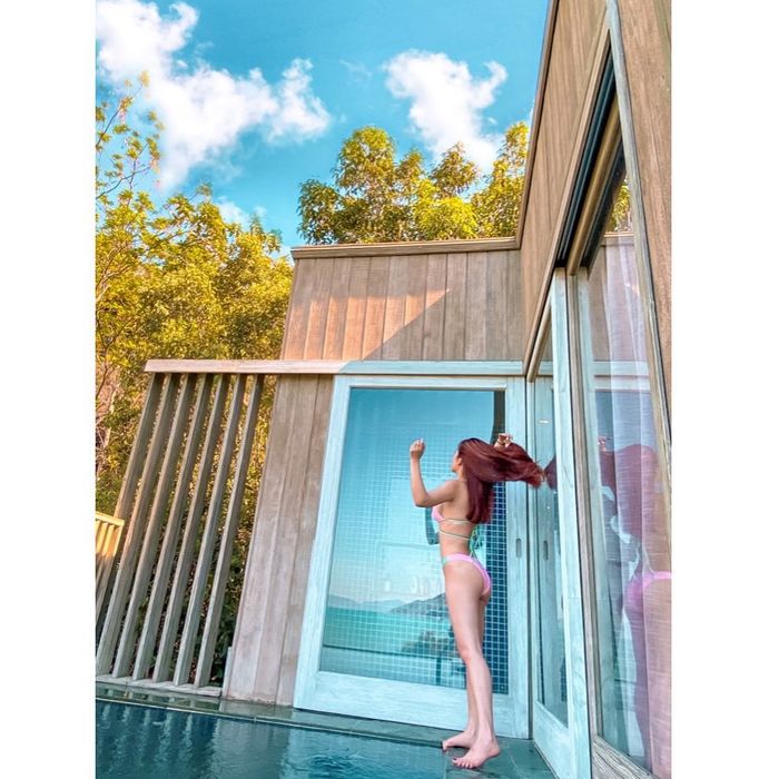 Từng ngại phô diễn đường cong, nay Puka tự tin khoe dáng với bikini