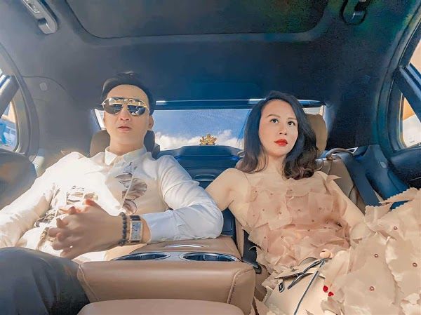 Vợ MC Thành Trung và nỗi ám ảnh tháng ở cữ: “Vật vờ” vì chăm con