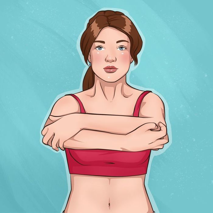 Tăng kích cỡ vòng 1 với 10 động tác đơn giản: vươn tay, giữ gối