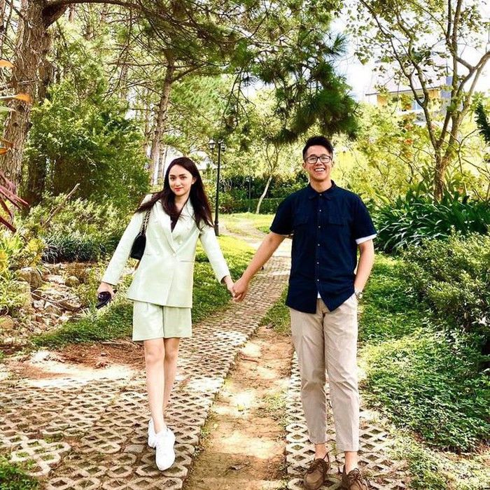 Vụ Hương Giang bị cạnh khóe: Thông minh như cô ấy, đủ sức lên sóng
