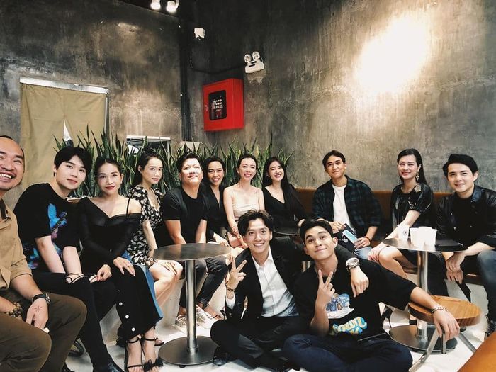Vợ chồng Nhã Phương cùng dàn sao Vbiz hội ngộ, Hương Giang như búp bê