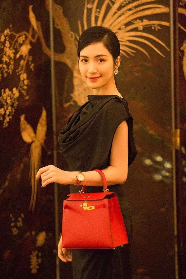Đại gia showbiz Hoà Minzy tậu thêm túi hiệu gần 200 triệu đồng