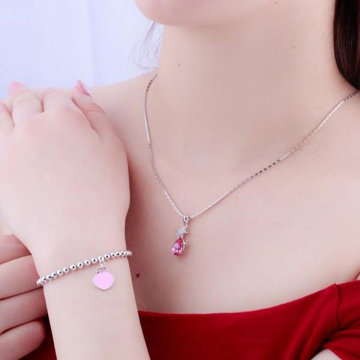 Đeo vòng phong thủy, nàng nên nhớ nguyên tắc: Luôn chọn màu theo mệnh