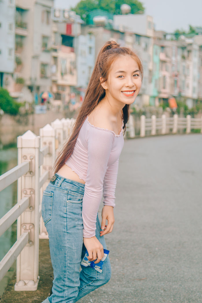 Kiểu ảnh profile của con gái mà chàng yêu thích: Cười tự nhiên