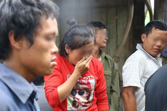 Bố mẹ bé gái bị cổng trường đè: Trứng, mì tôm là bữa ăn cuối của con