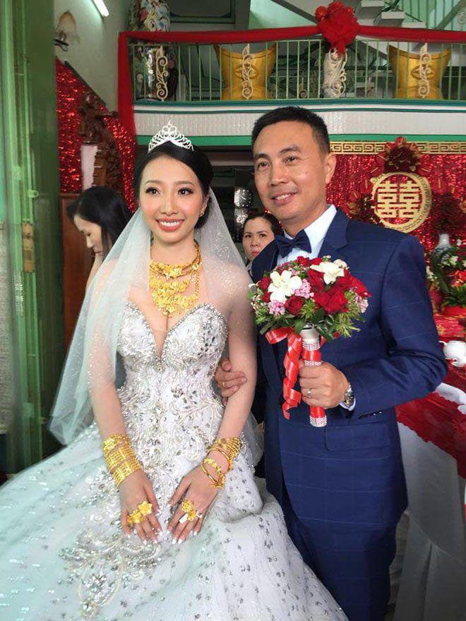Cuộc sống sau 2 năm đám cưới của cô dâu Hậu Giang đeo vàng trĩu cổ
