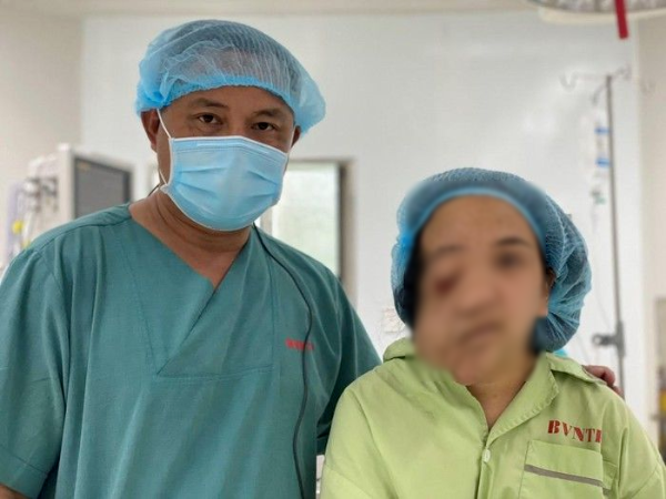 Cô gái Đắk Lắk được phẫu thuật bỏ khối u lớn trên mặt