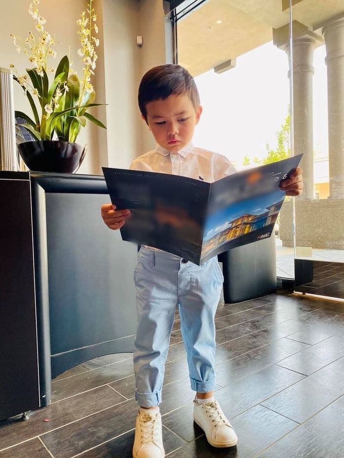 Con trai Đan Trường ngày càng sành điệu, ra dáng ông chủ lớn