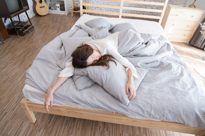 Những thói quen nàng nên bỏ nếu muốn tăng chiều cao: Thức quá khuya
