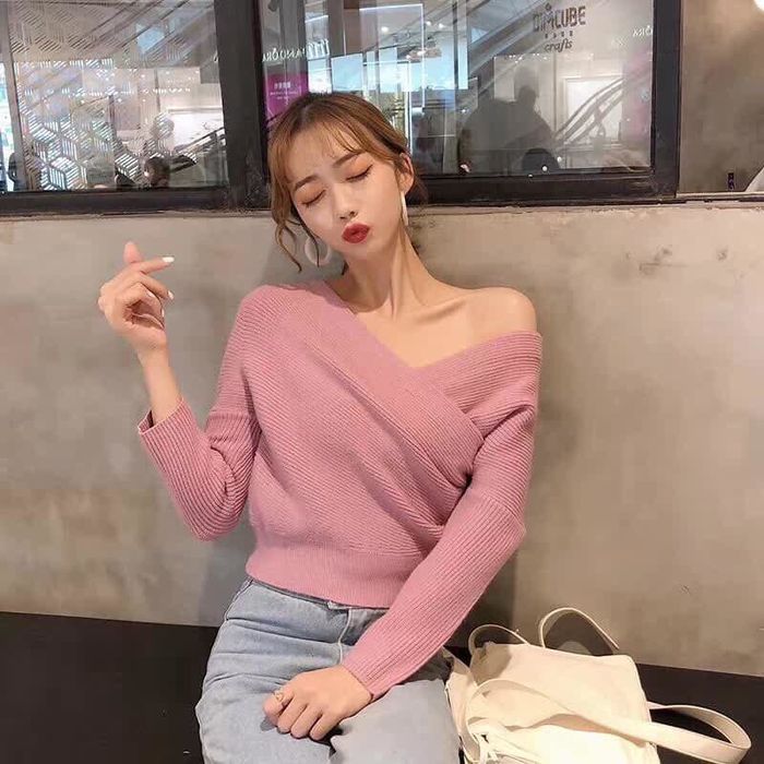 Bài tập giúp vai thon gọn, lộ xương quai xanh, diện đồ cực gợi cảm