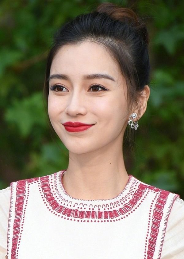 Nhan sắc chưa qua photoshop của sao Cbiz: Lệ Dĩnh, Nhiệt Ba hơi dừ
