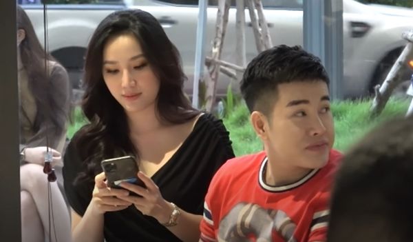 Bảo Thy bức xúc đáp trả khi bị chê mặt đơ cứng