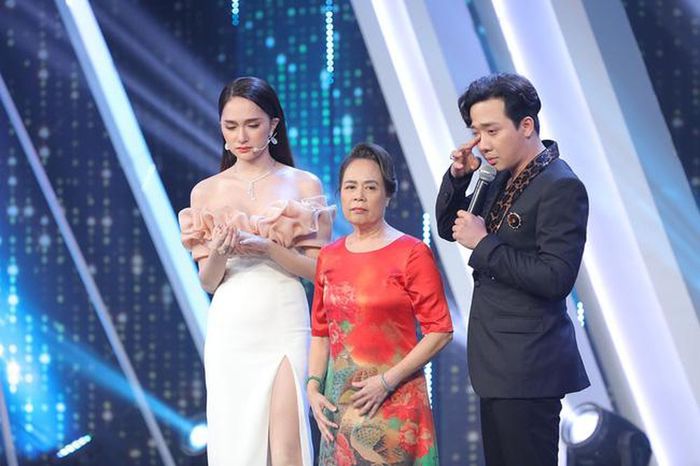 Hương Giang bất ngờ trước năng lực đặc biệt của mẹ