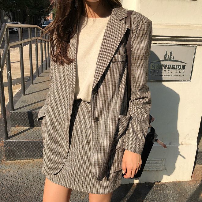 Sắm ngay trong tủ đồ 5 mẫu blazer đa dạng mà mọi cô nàng cần có