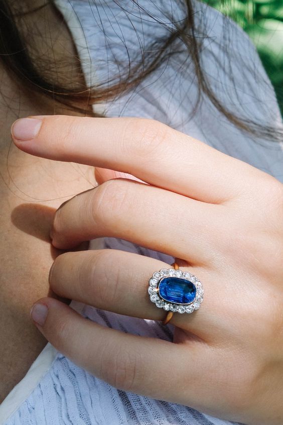 Mách nàng 12 kiểu trang sức đá quý biểu tượng cho 12 cung hoàng đạo