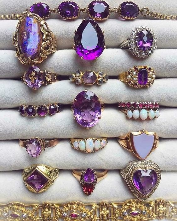 Mách nàng 12 kiểu trang sức đá quý biểu tượng cho 12 cung hoàng đạo