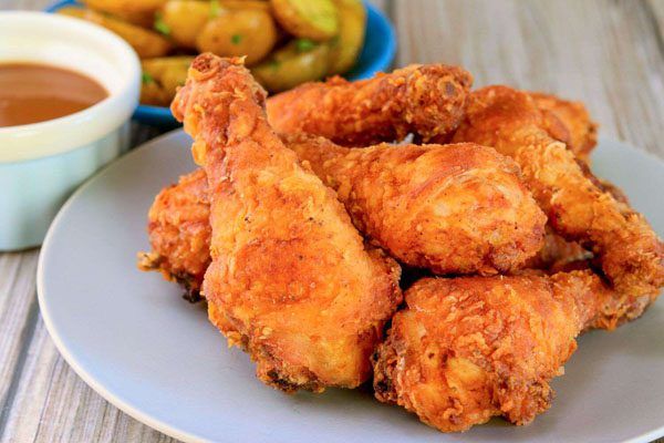 Mục sở thị món gà rán tẩm sôcôla, ngoài ngọt trong mặn