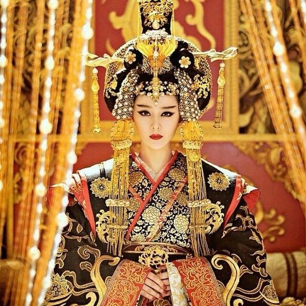 Bí thuật khiến bậc quân vương mê đắm, đàn ông quỳ rạp của Võ Tắc Thiên