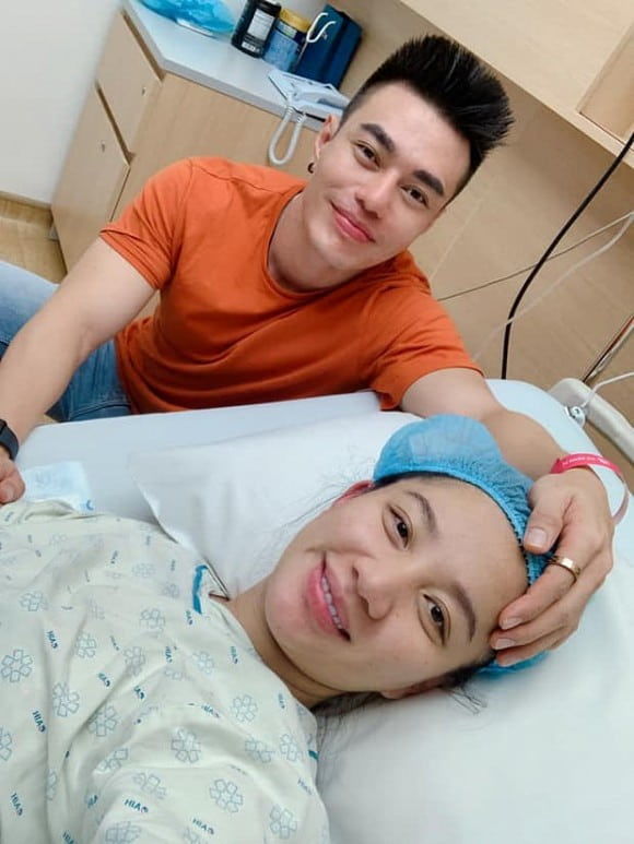 Lê Dương Bảo Lâm nhắn nhủ vợ ngọt ngào khi sinh con gái ngày 2/9