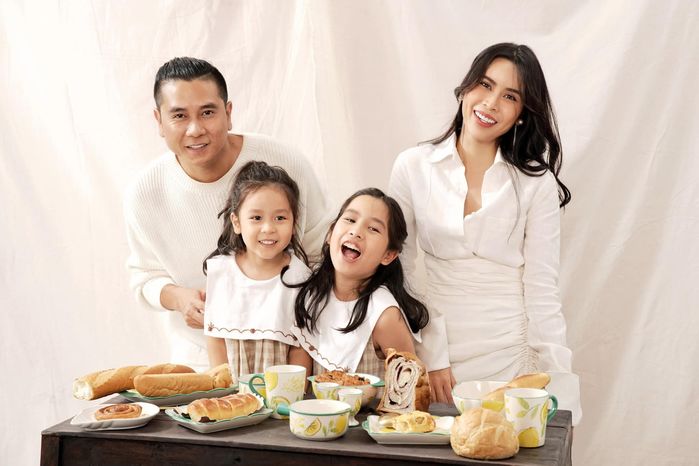 Lưu Hương Giang khoe ảnh gia đình, nhan sắc hai ái nữ gây chú ý