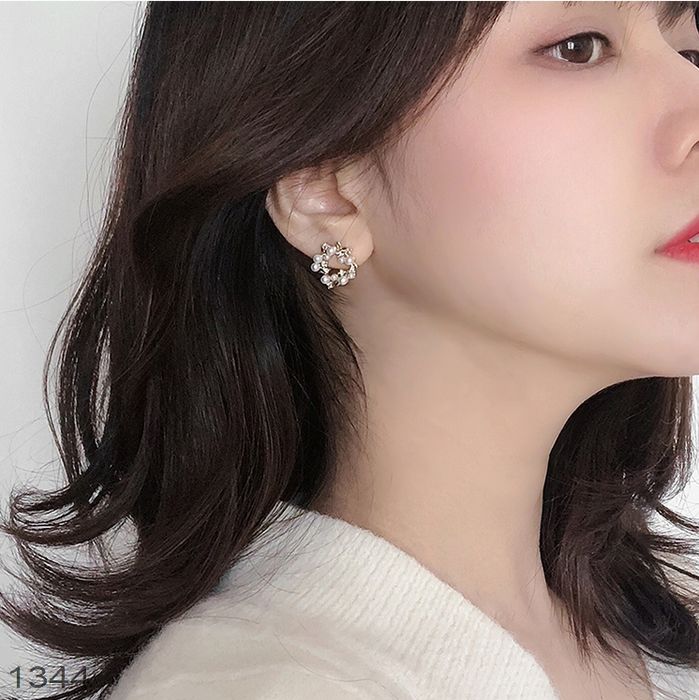 Lý do mọi cô nàng đều nên sở hữu trang sức bạc: Tăng vẻ trẻ trung
