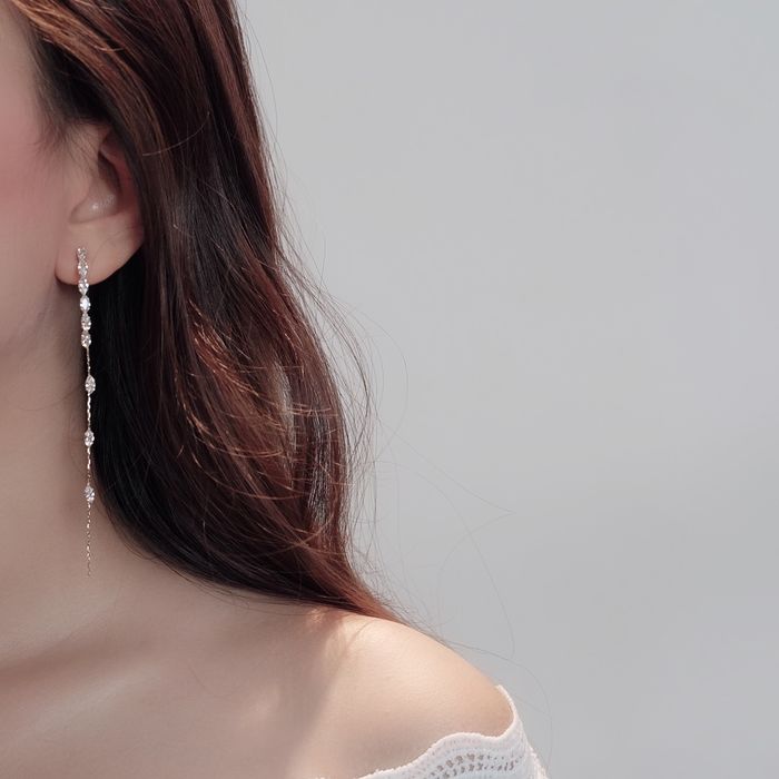 Lý do mọi cô nàng đều nên sở hữu trang sức bạc: Tăng vẻ trẻ trung