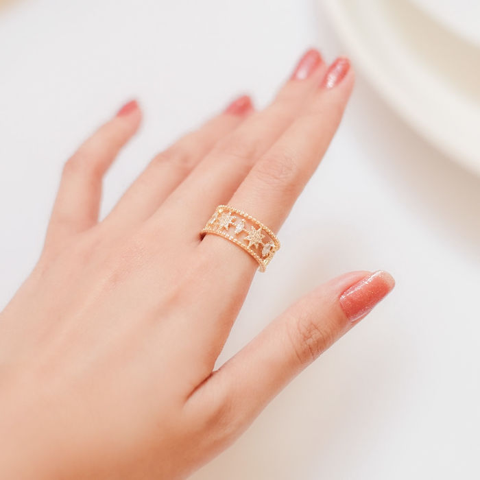 Lý do nên mua trang sức làm quà tặng