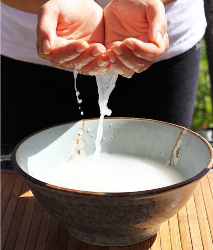 Mẹo làm sáng nữ trang bạc khi bị xỉn, đen tại nhà: Vừa tiện mà cực dễ