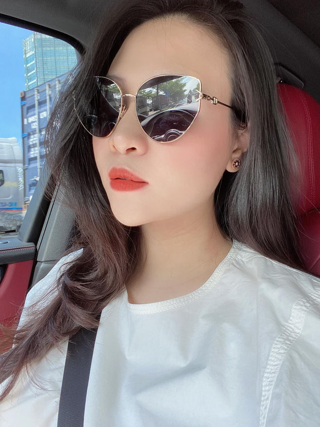 Mỹ nhân Việt chăm con mọn vẫn đẹp dù không son phấn