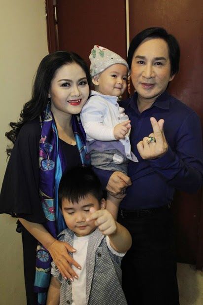 Vợ 3 NSƯT Kim Tử Long hé lộ mối quan hệ với vợ cũ, con riêng của chồng