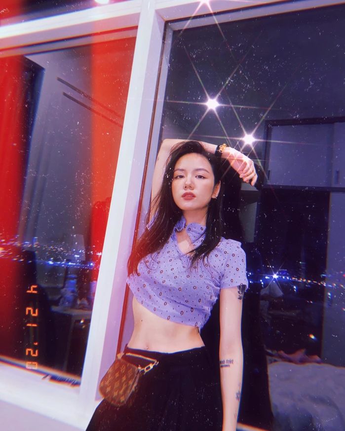 Cô nàng chân ngắn nổi tiếng, hotgirl chân ngắn nổi tiếng