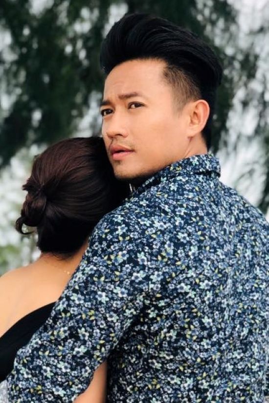 Sao nam Việt yêu nữ đại gia