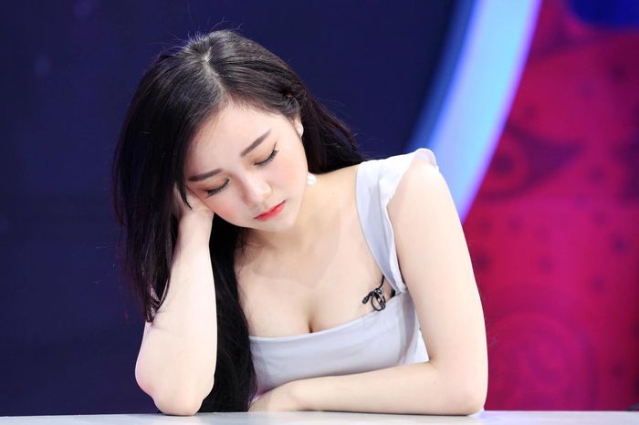 Thói quen không ngờ khiến nàng tăng cân: Ăn kiêng có thể phản tác dụng