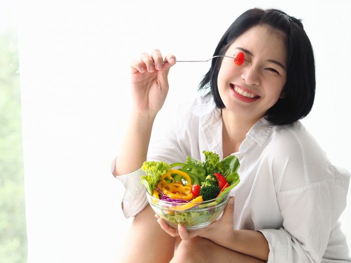 Thói quen không ngờ khiến nàng tăng cân: Ăn kiêng có thể phản tác dụng