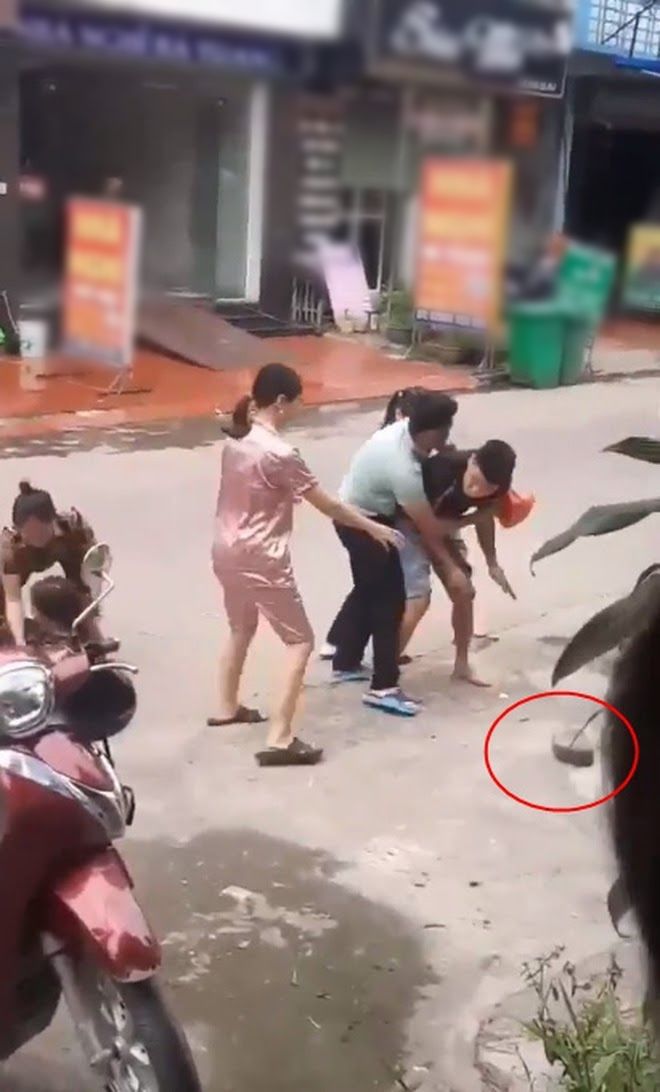 Tìm ra Facebook thanh niên ngoại tình còn ra tay với mẹ ruột và vợ