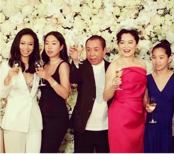 Nhan sắc không giống mẹ của con gái các biểu tượng sắc đẹp Hong Kong