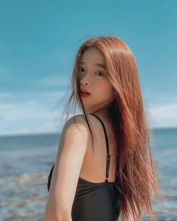 Hot girl Linh Ka tuổi 18: cơ thể ngày càng hoàn hảo