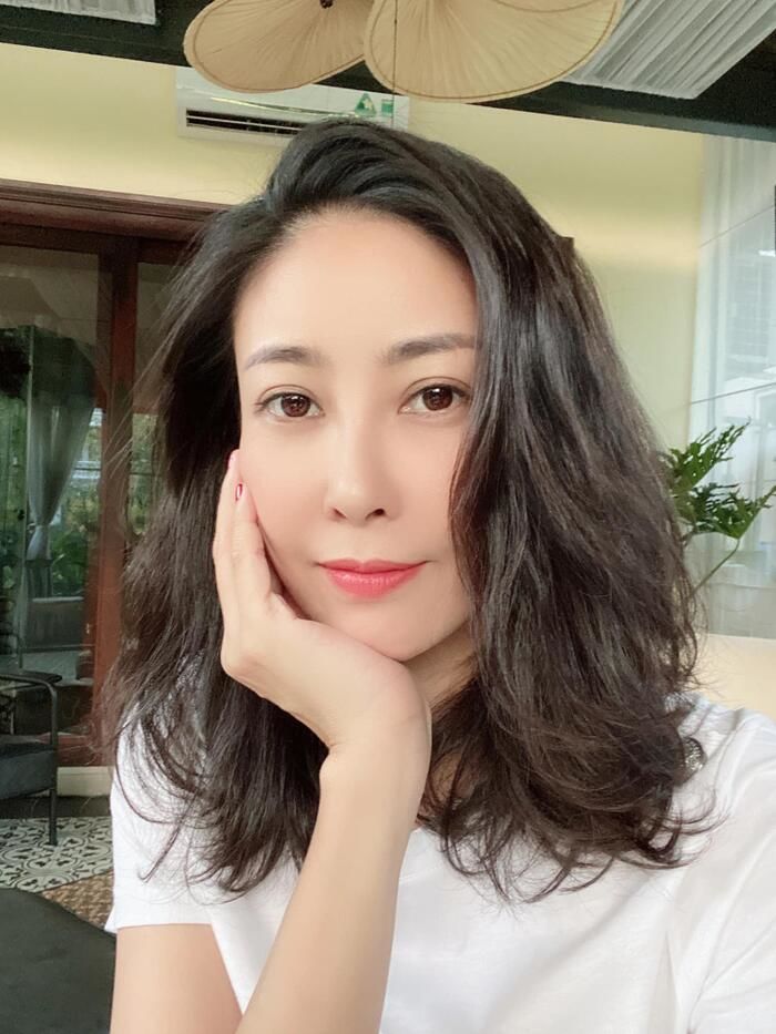 3 sao Việt càng đẻ càng đẹp: Jennifer Phạm 4 con vẫn mơn mởn