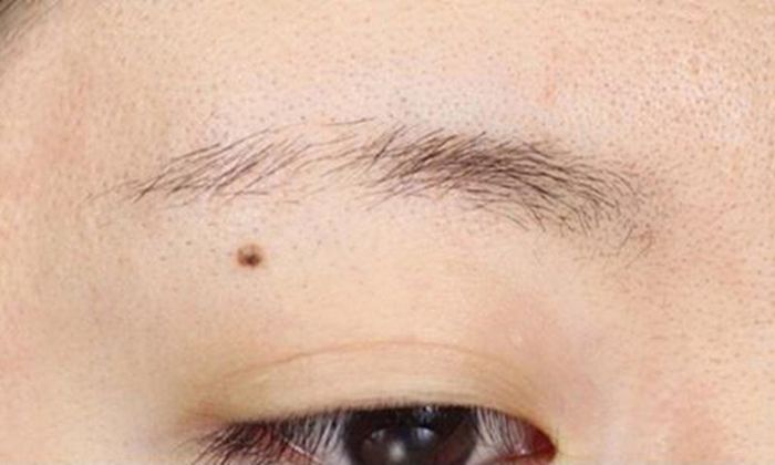 5 dáng lông mày nếu không sửa vận may khó đến