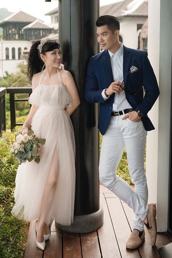 Những mối tình lệch tuổi từng bị phản đối của showbiz Việt giờ ra sao?